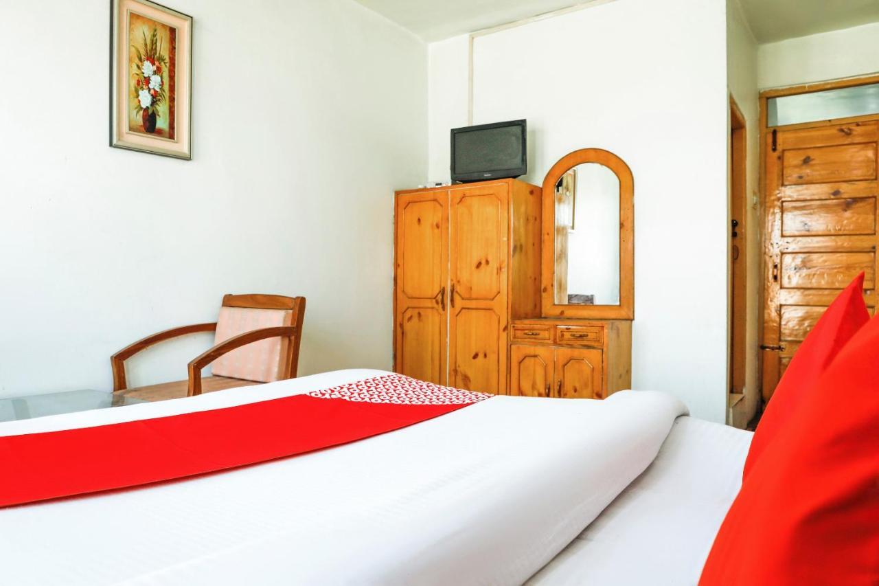 Oyo 72225 Hotel Dilshan Srinagar  Exterior photo
